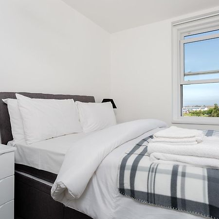 Western Parade Apartments Southsea Room photo
