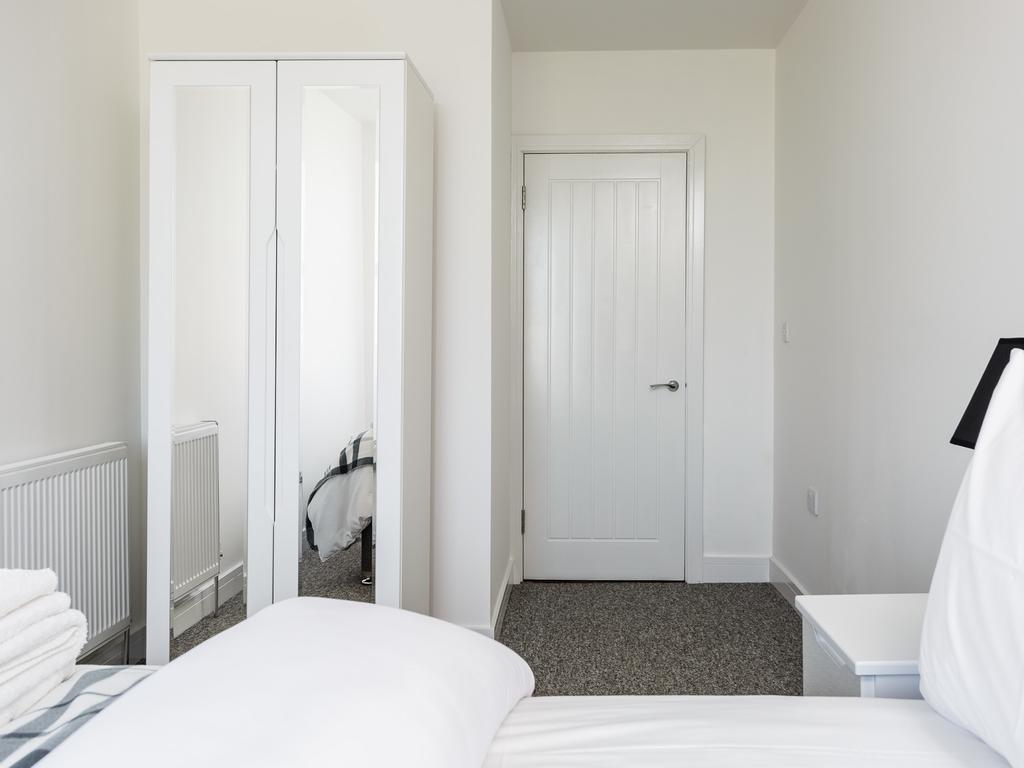 Western Parade Apartments Southsea Room photo